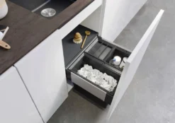 Blanco Select - Pattumiera Incorporata, Differenziata, Capienza 35 L 526202 -Serie Rubinetti Negozio 87a3eabc8332cc480c232373
